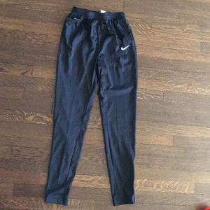 Girls L Nike soccer athletic pants black unworn